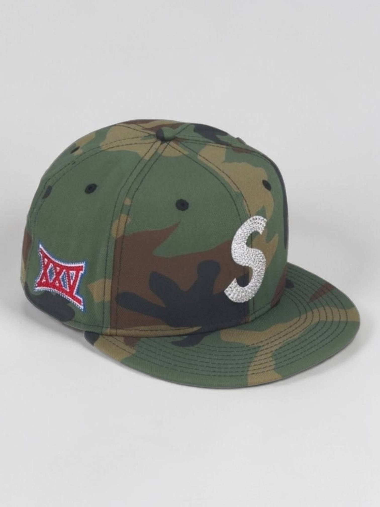SWAROVSKI X NEWERA X SUPREME 7 1/4